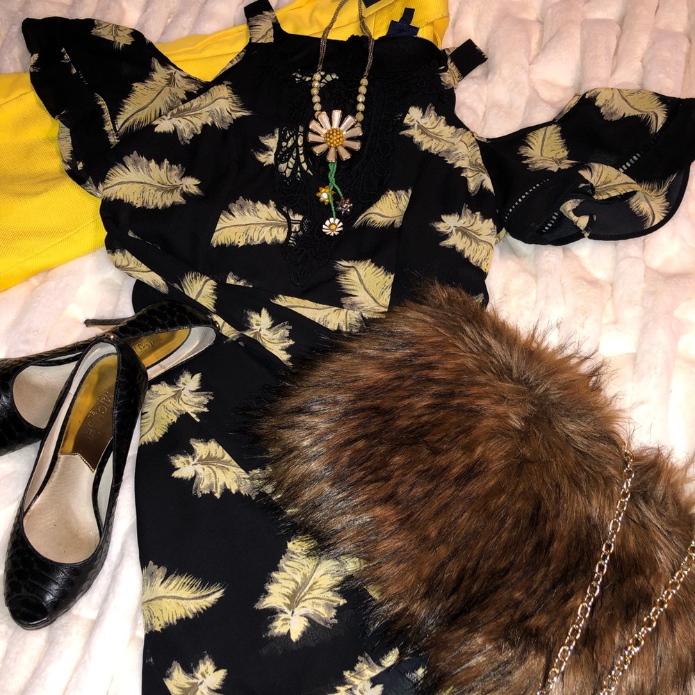 Beauty... where’s BEAST? Dress